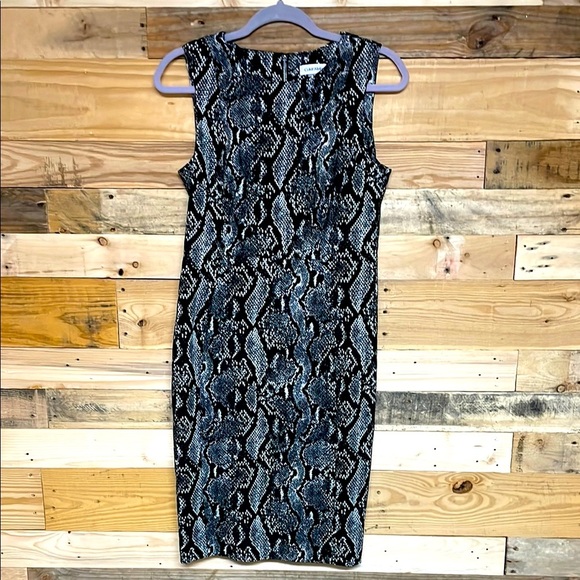 Calvin Klein size 8 Black and White Snakeskin Pattern Sleeveless Midi Dress - Picture 1 of 9
